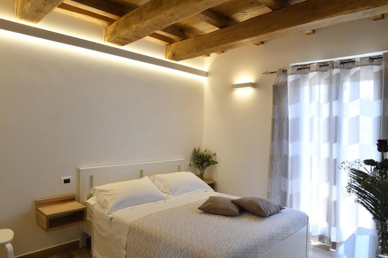 Le Benedettine Affittacamere Relais 丰迪 外观 照片